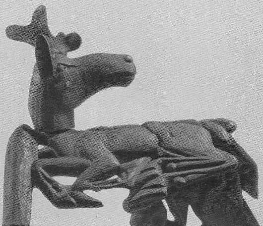 95. Рельефная фигура оленя с повёрнутой назад головой. Пазырык, первый курган.