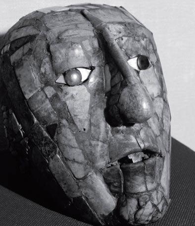 Нефритовая маска правителя народа майя, Паленке, Мексика. У народа майя нефрит являлся наиболее почитаемым материалом 
