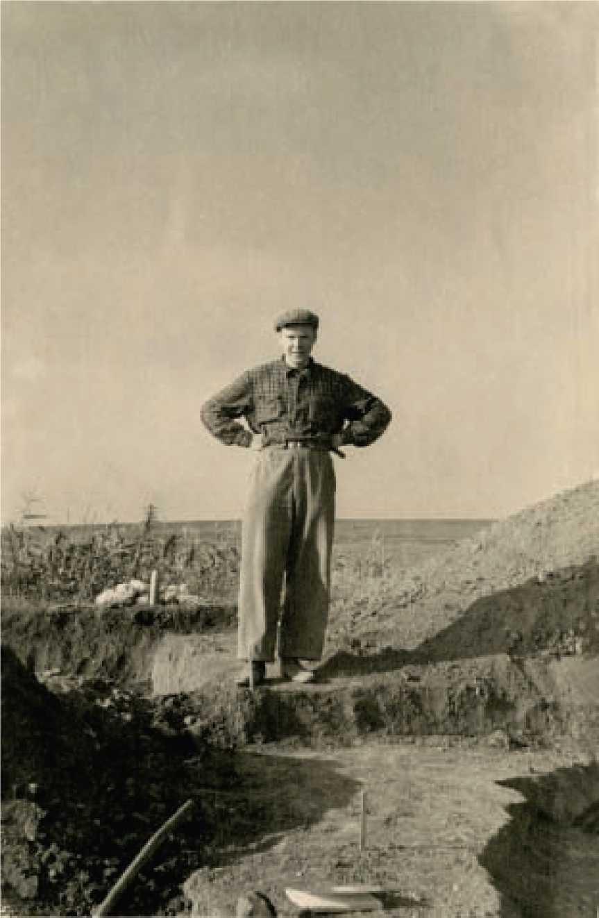 А.А. Формозов в экспедиции, начало 1950-х гг.