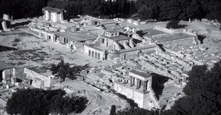 Рис. 7.10. Дворец Миноса в Кносе, Крит, приблизительно 1450 год до н. э. 