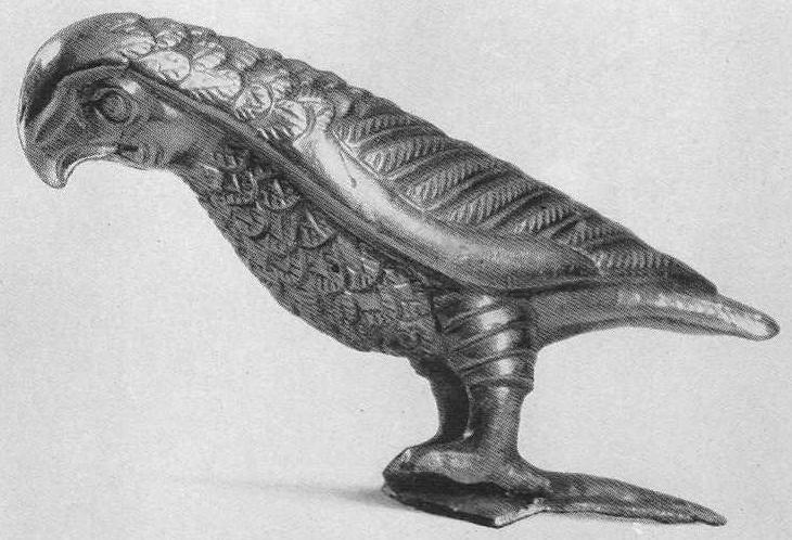 267. Золотая статуэтка орла (увеличено). Сибирская коллекция.